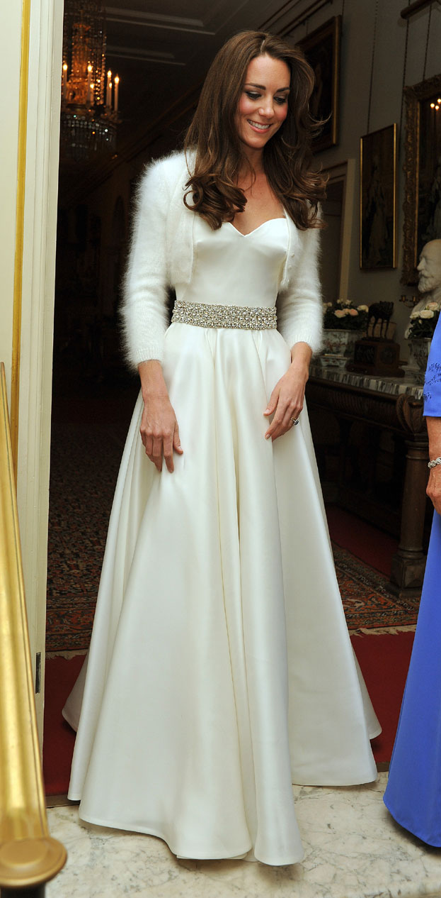 Brytyjczycy wolą siostry Middleton od Kate Moss!