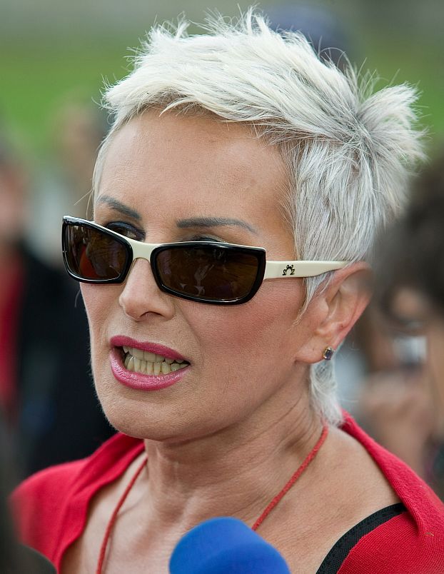 Kora: BYŁAM MOLESTOWANA PRZEZ KSIĘDZA! Gmerał mi w majtkach